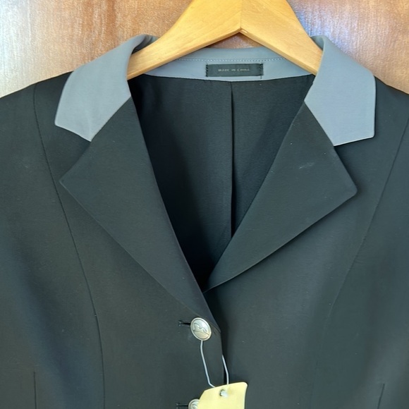 R.J. Classics Classic Crossover 3 in 1 Show Coat - Picture 2 of 5